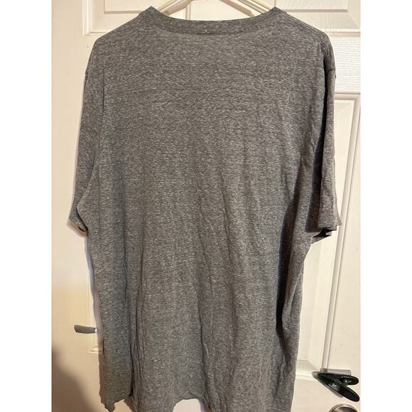 Disney Mickey Mouse Gray Graphic T-Shirt Men’s 2X - Picture 2 of 3